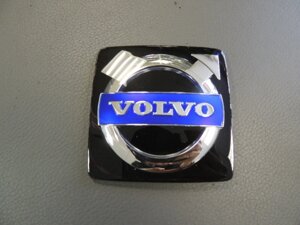 Эмблема на решетку радиатора нов. для Volvo