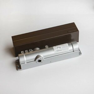 Шестеренно-реечный доводчик ASSA-ABLOY DC340DA brown, усилие EN2-6, морозостойкий