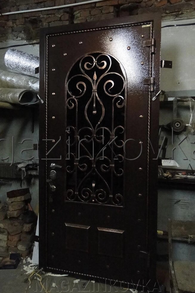 Дверь кованая «Томила Х» металлическая с ковкой и стеклопакетом от компании MAGAZINKOVKA - фото 1