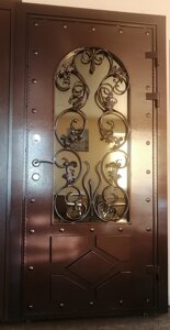 Двери входные кованые металлические морозостойкие с ТЕРМОРАЗРЫВОМ