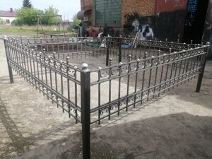 Ритуальные оградки кованые металлические