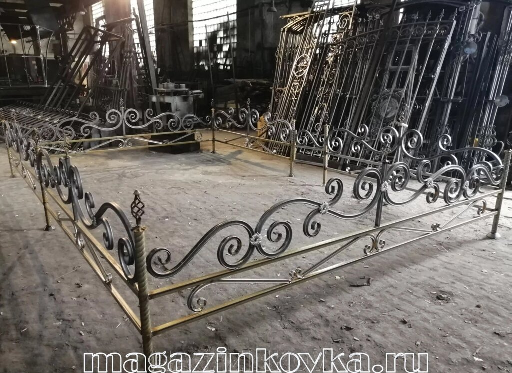 Ритуальная оградка кованая металлическая «Отрада 25Х» - наличие