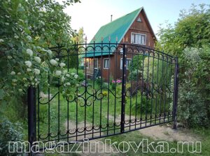 Ворота кованые «Классика узорчатая 2Х» металлические арочные в Москве от компании MAGAZINKOVKA