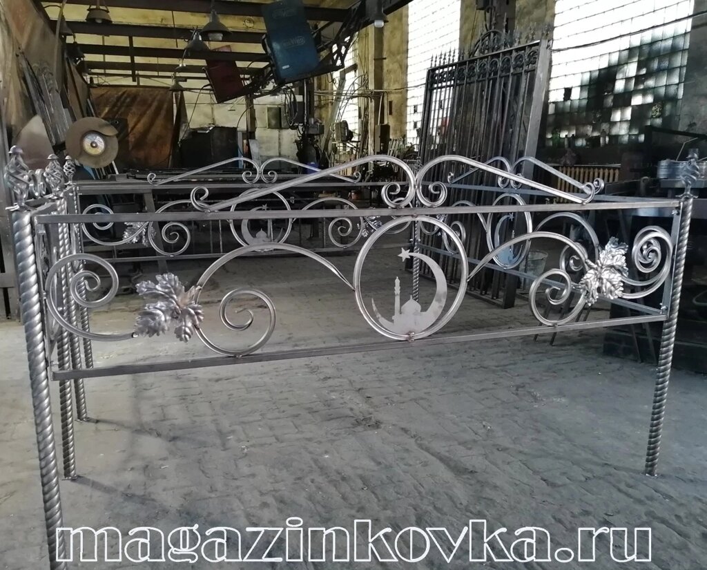Ритуальная оградка кована металлическая «Мусульманская Х» от компании MAGAZINKOVKA - фото 1