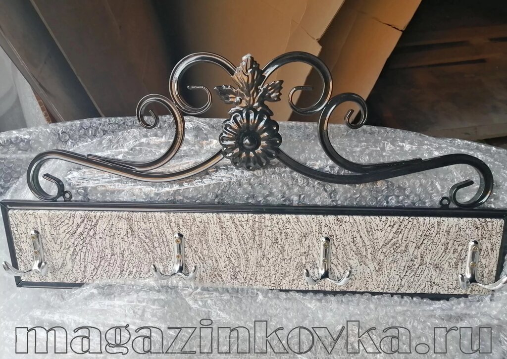 Вешалка настенная кованая «Эльза Х» металлическая от компании MAGAZINKOVKA - фото 1
