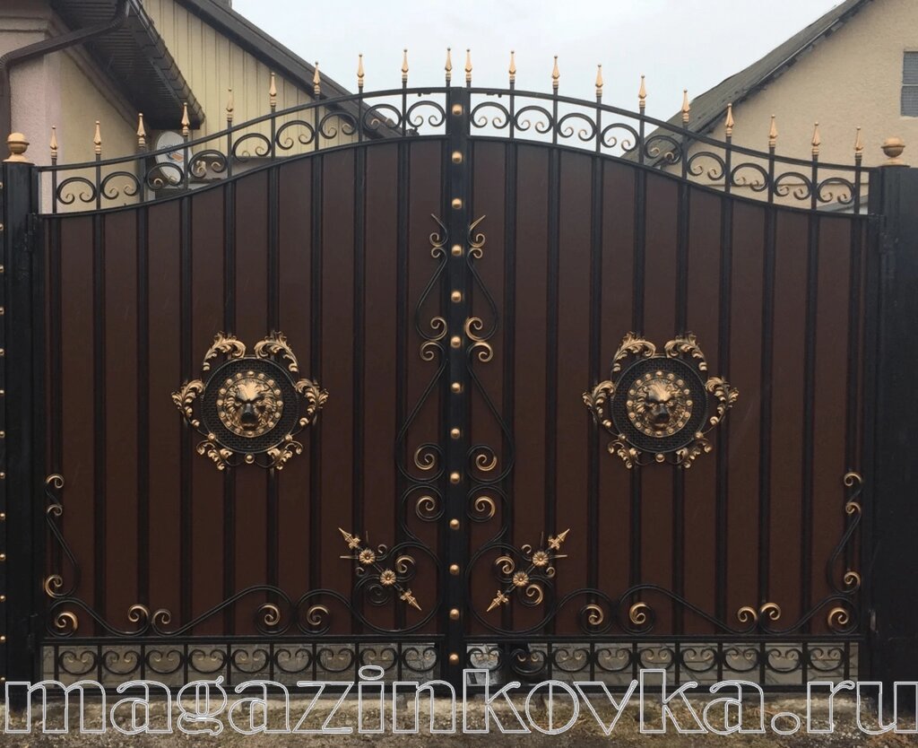 Ворота кованые «Канада Х» металлические арочные с профлистом от компании MAGAZINKOVKA - фото 1