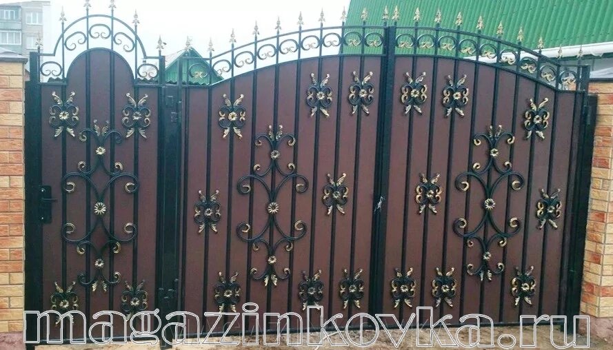 Ворота кованые «Саванна Х» металлические арочные с профлистом от компании MAGAZINKOVKA - фото 1