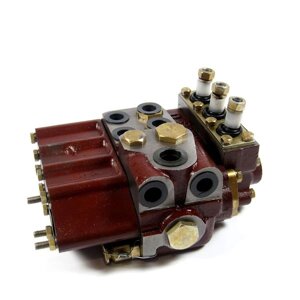 Распределитель Р80 3/1-222М Т-150 (Гомель)