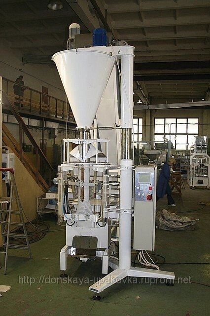 Шнековый автомат У-03 от компании Агродонупак - фото 1