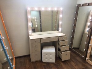 Туалетный столик для макияжа с ящиками и подсветкой