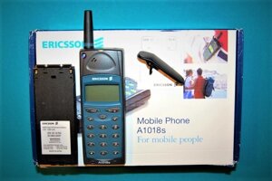 Мобильный телефон Ericsson A1018s Grafite Grey Полный комплект Новый