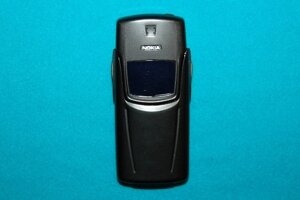 Новогоднее предложение! Мобильный телефон Nokia 8910i Новый из Франции С двойной раскладкой клавиатуры