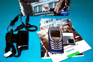 Мобильный телефон Nokia 6100 Полный комплект Новый Из Германии в Москве от компании Sound Auto