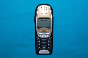 Мобильный телефон Nokia 6310i Black/Gold Как новый в Москве от компании Sound Auto