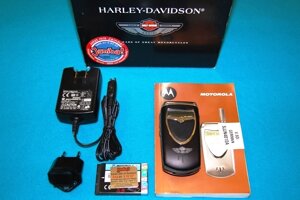 Продан! Мобильный телефон Motorola V60i Black Harley-Davidson Edition Полный комплект Новый Из Германии