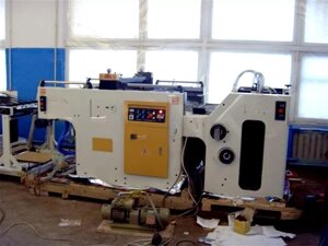 DSP 720A. Автоматическая стопцилиндровая машина для трафаретной печати