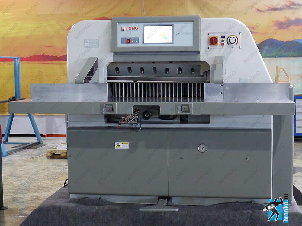 QZYK S1 Litong. Бумагорезательная машина от компании Оборудование для Бизнеса  ООО «Станлайн» - фото 1