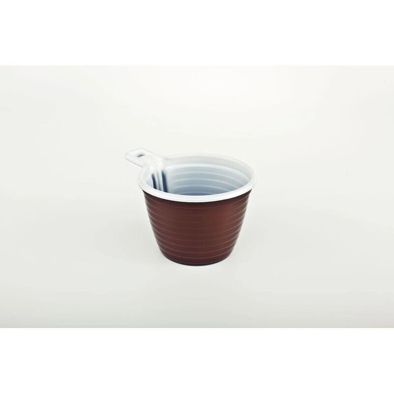 Чашка одноразовая Стиролпласт пластиковая коричневая/белая 180 мл 50 штук в упаковке от компании Арсенал ОПТ - фото 1