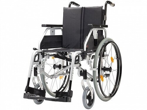 Кресло-коляска инвалидная Pyro Light optima LY-170-1331