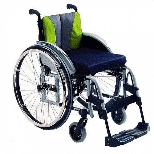 Кресло-коляска Отто Бокк "Мотус" 45.5 см с подлокотниками