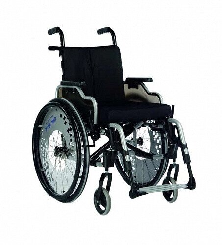 Кресло-коляска Отто Бокк "Старт Комфорт" 38 см (светло-голубой металлик, прогулочная, колеса пневмо)