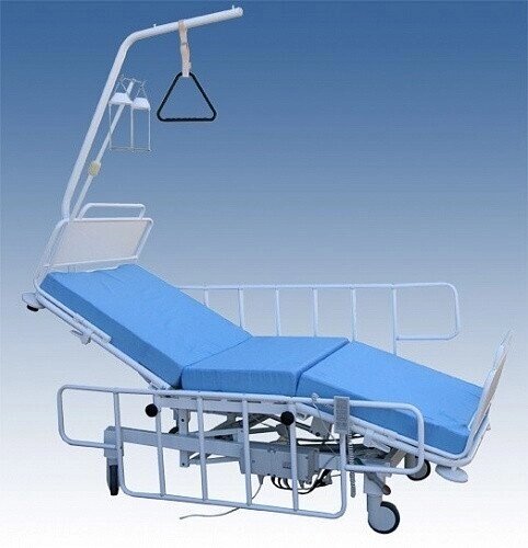 Кровать медицинская многофункциональная трехсекционная КММэ с электроприводом от компании Арсенал ОПТ - фото 1