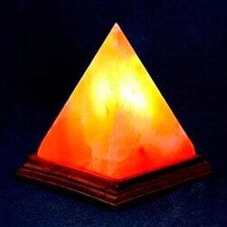 Солевая лампа Пирамида вес 2,5 кг в коробке - особенности