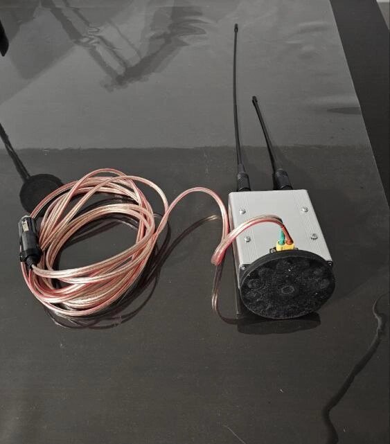 Подавитель дронов fpv 900 МГц + 1.2 МГц + обнаружитель дронов 2.4МГц + 5.8МГц карманная / автоверсия Ньютон Ф9 оптом от компании Арсенал ОПТ - фото 1
